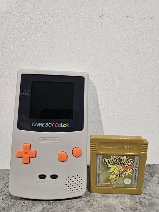 Gameboy Colour + Pokemon