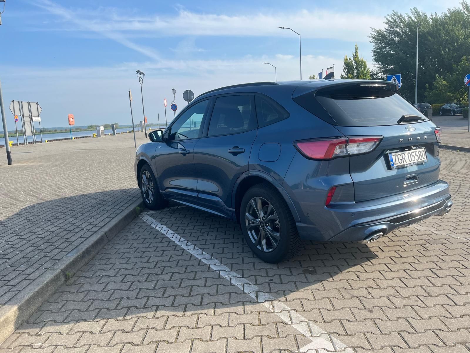 Ford Kuga Stline Winter, niskie przebieg 2023r.
