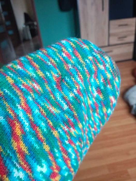 Czapka na drutach wełna kolorowa, dwustronna
