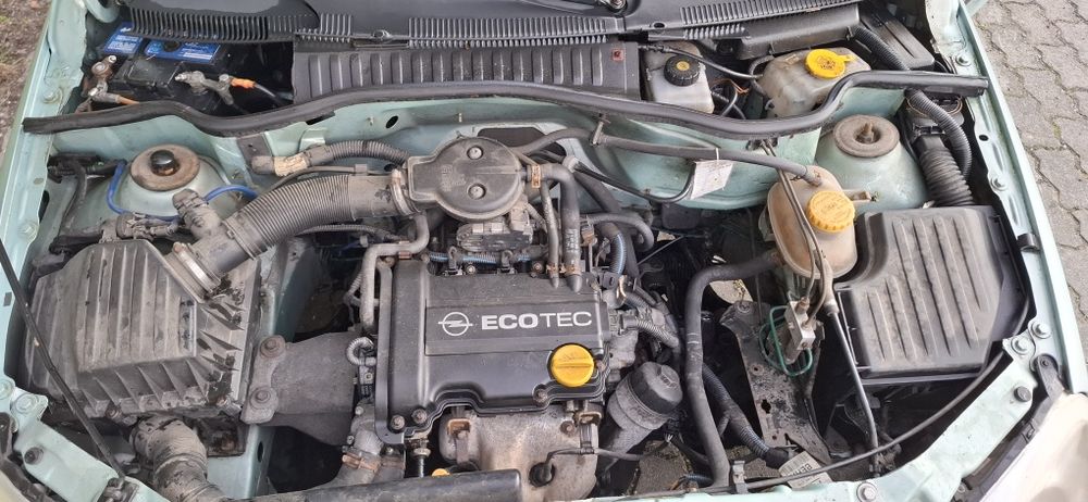 Opel corsa C 1.0