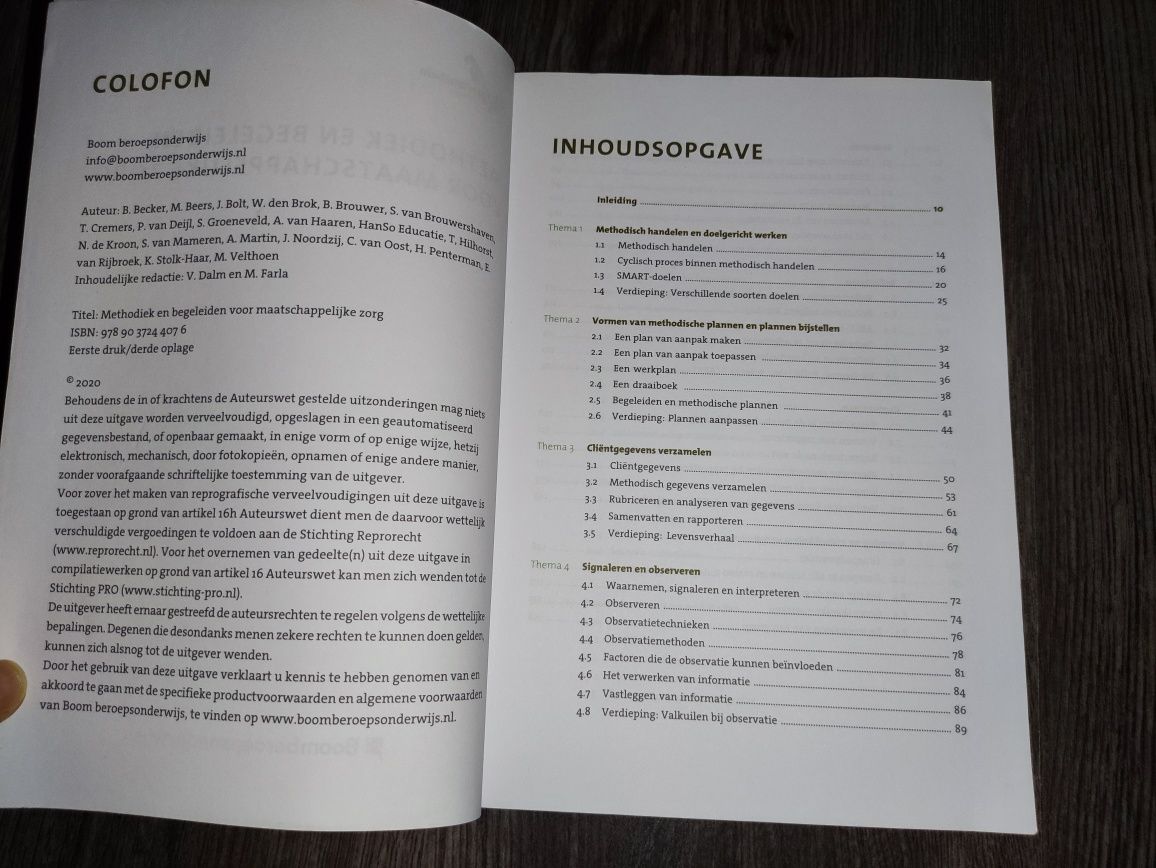 Książka po niderlandzku Methodiek en begeleiden voor maatschappelijke