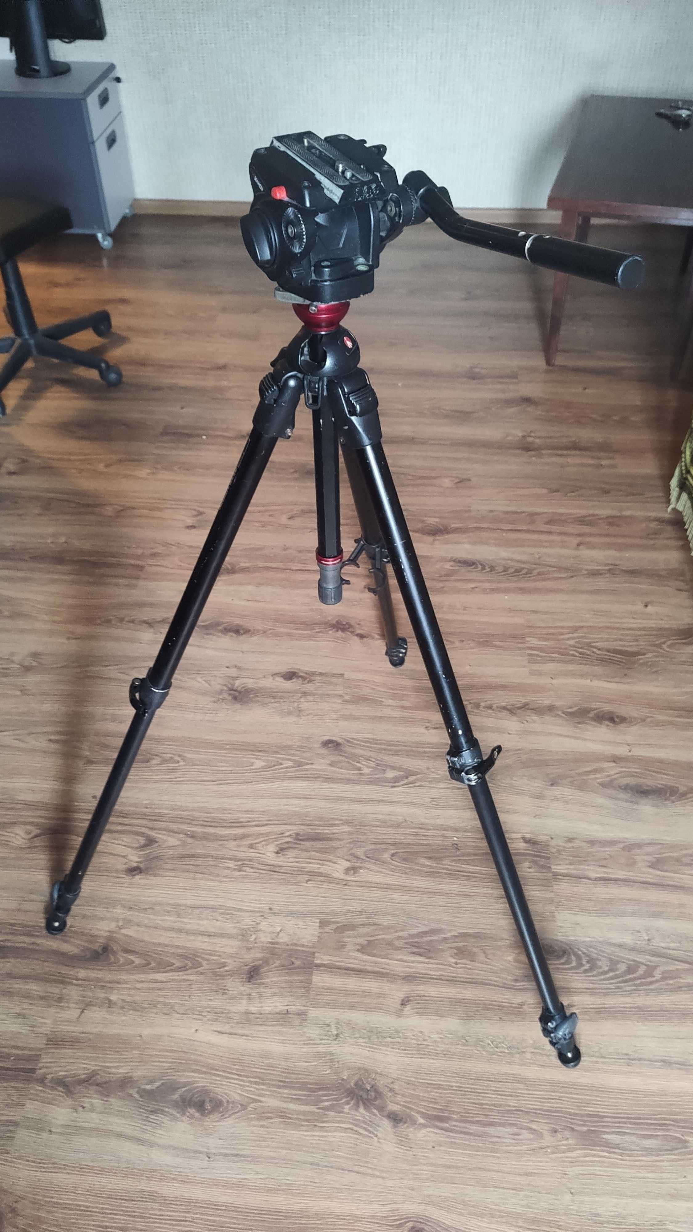 Штатив Manfrotto, ноги 755B, голова 501HDV