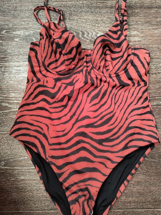 Новий купальник від ASOS