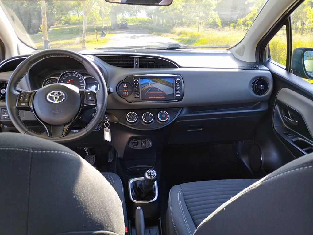 Toyota Yaris 1.0 gasolina 53000km 2020