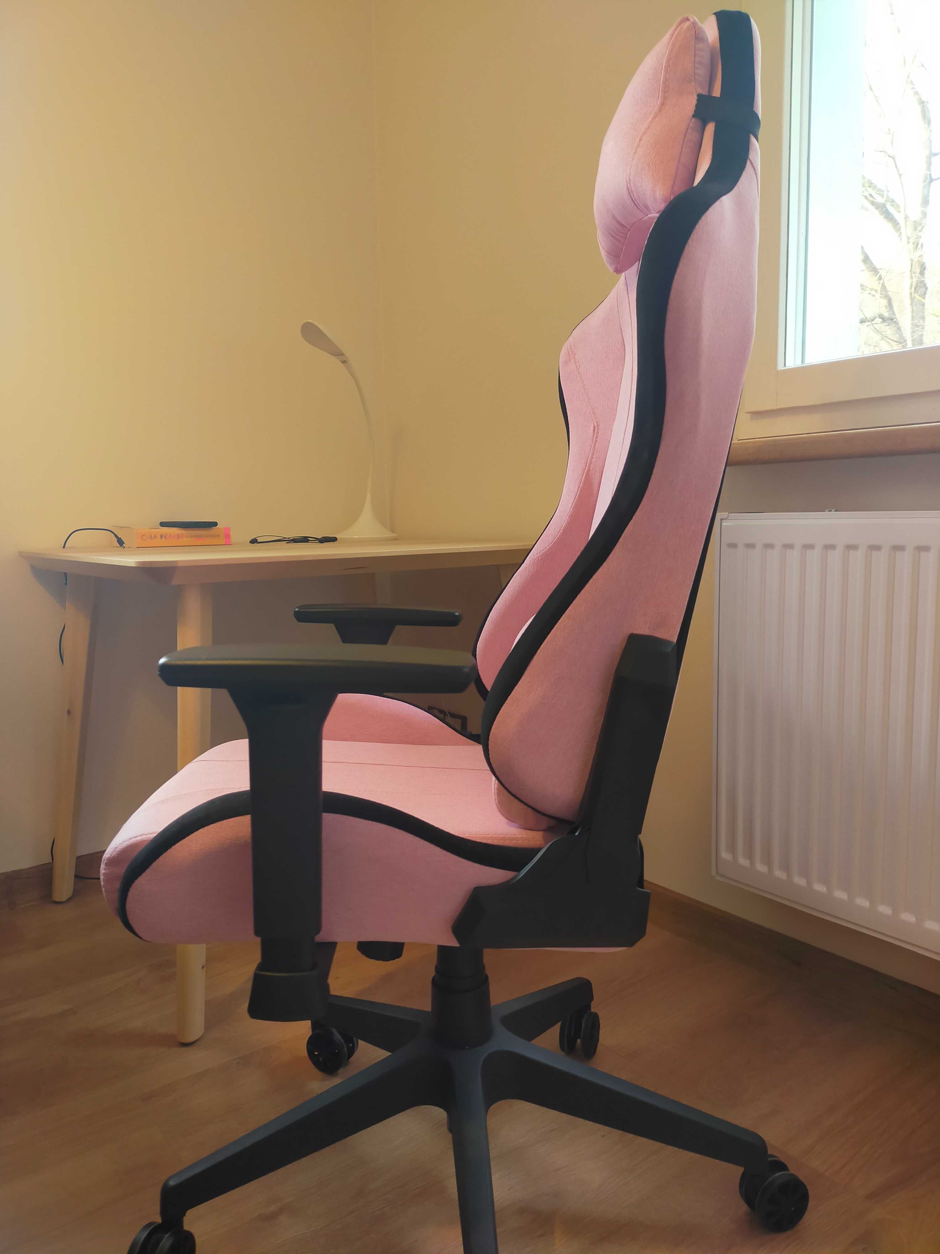 Fotel biurowy, krzesło obrotowe gamingowe, praktycznie nowe
