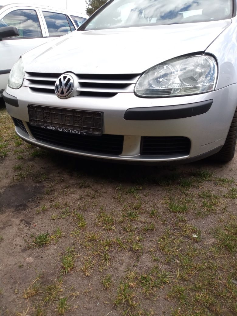 Zderzak przedni VW Golf 5 LA7W