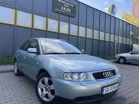 Sprzedaję  Audi A3 8P rok 2004  1.6 cm benzyna  klimatronik Felgi
