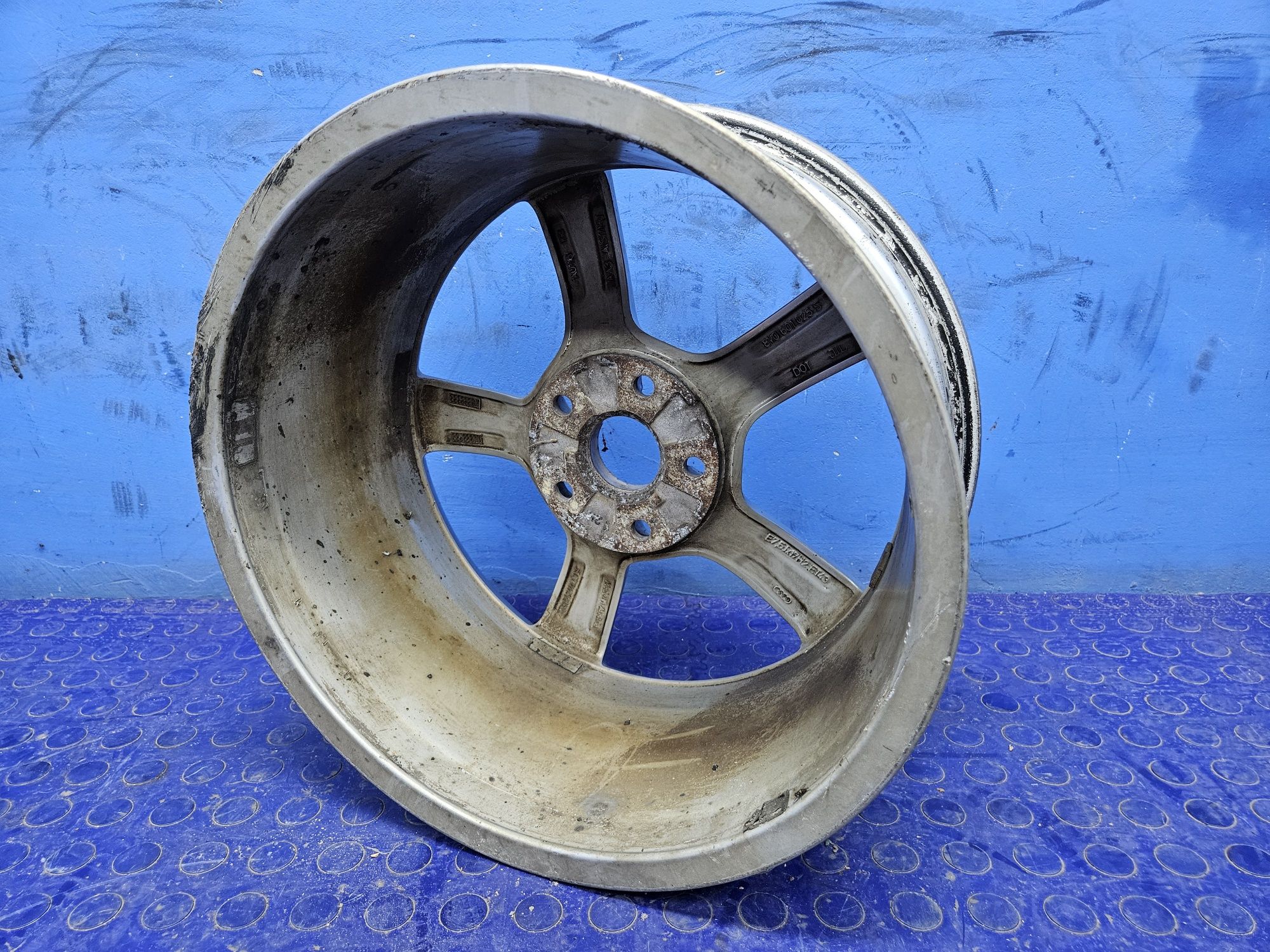 FELGA aluminiowa AUDI A3 8V 17" 7.5J ET 43 5x112 oryginał