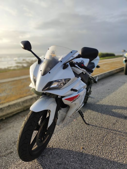 Yamaha yzf 125 r