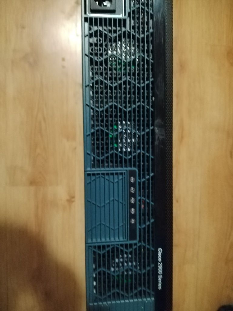 Profesjonalny router Cisco 2951