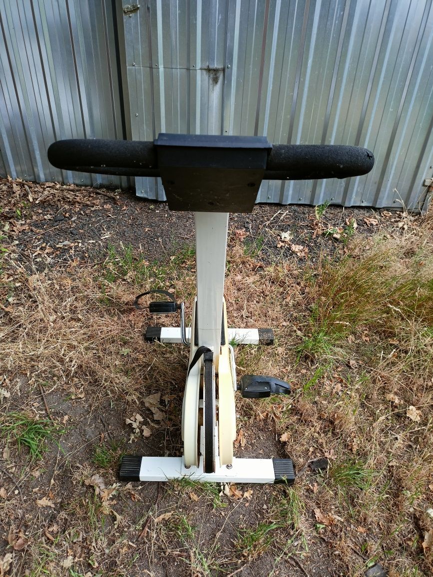 Rower treningowy stacjonarny
