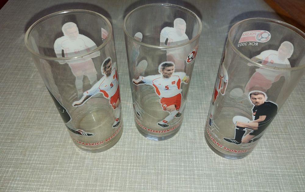 szklanki do coca-coli oficjalnego sponsora reprezentacji Polski 2002