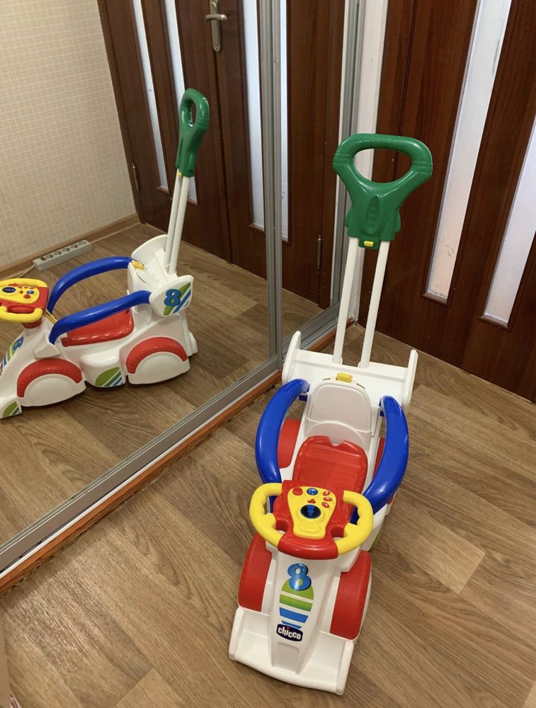 Машина Chicco в 4 в 1