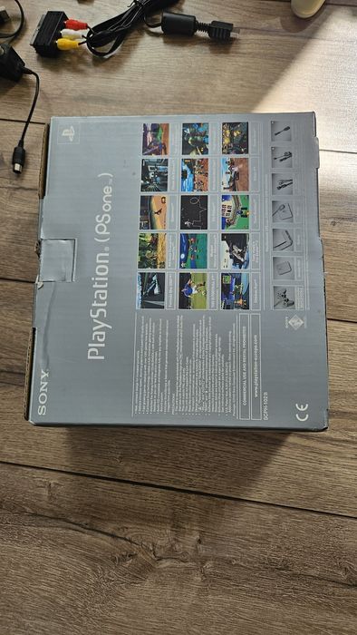 Zestaw Ps1, 2 pady, 3 gry, box