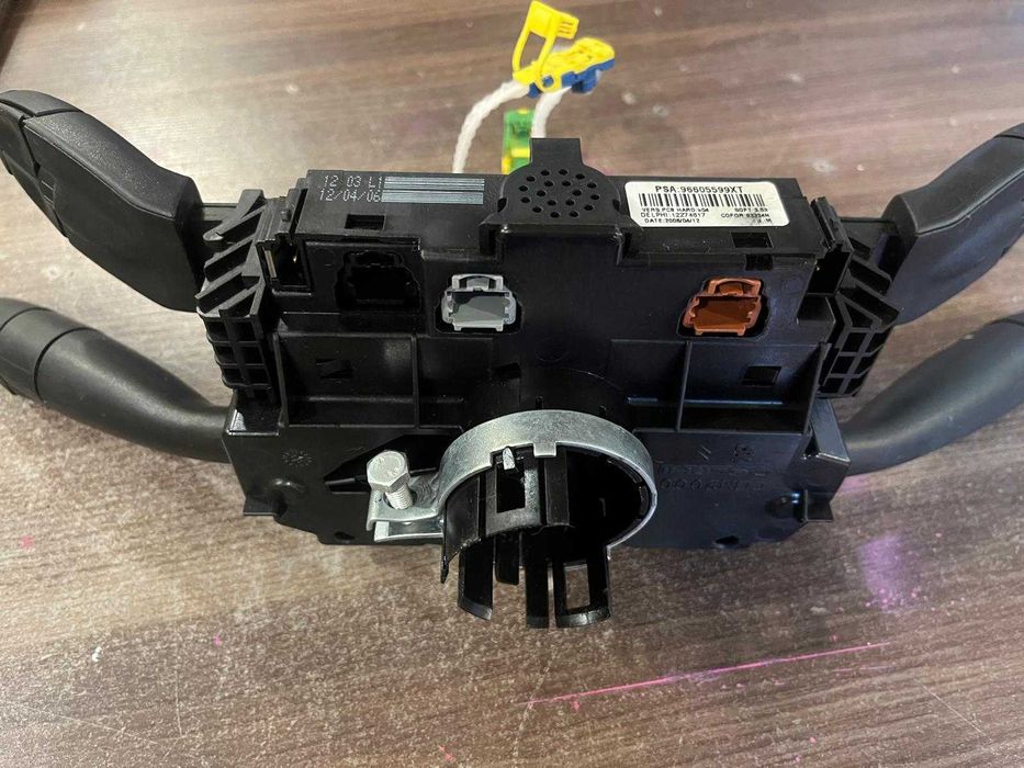 przełącznik zespolony  swiatel peugeot 307 966--05599xt