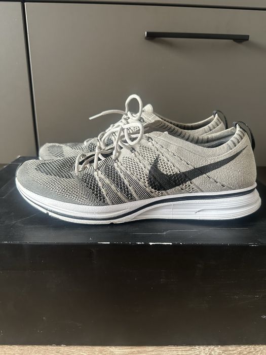 Nike Flyknit Trainer 11.5US buty 45,5 Pale Grey