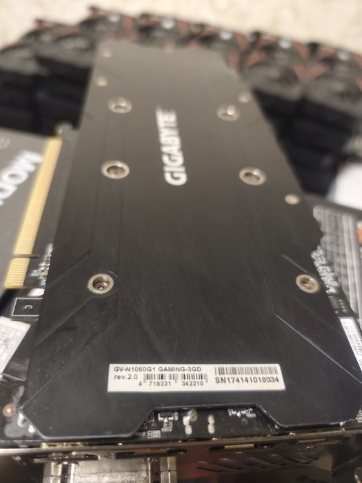 Відеокарти Gigabyte GeForce GTX1060 3Gb DDR5 1*HDMI,DVI,3*DP (1*8PIN)