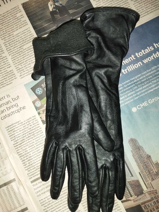 Шкіряні зимові жіночі перчатки,стан відмінний