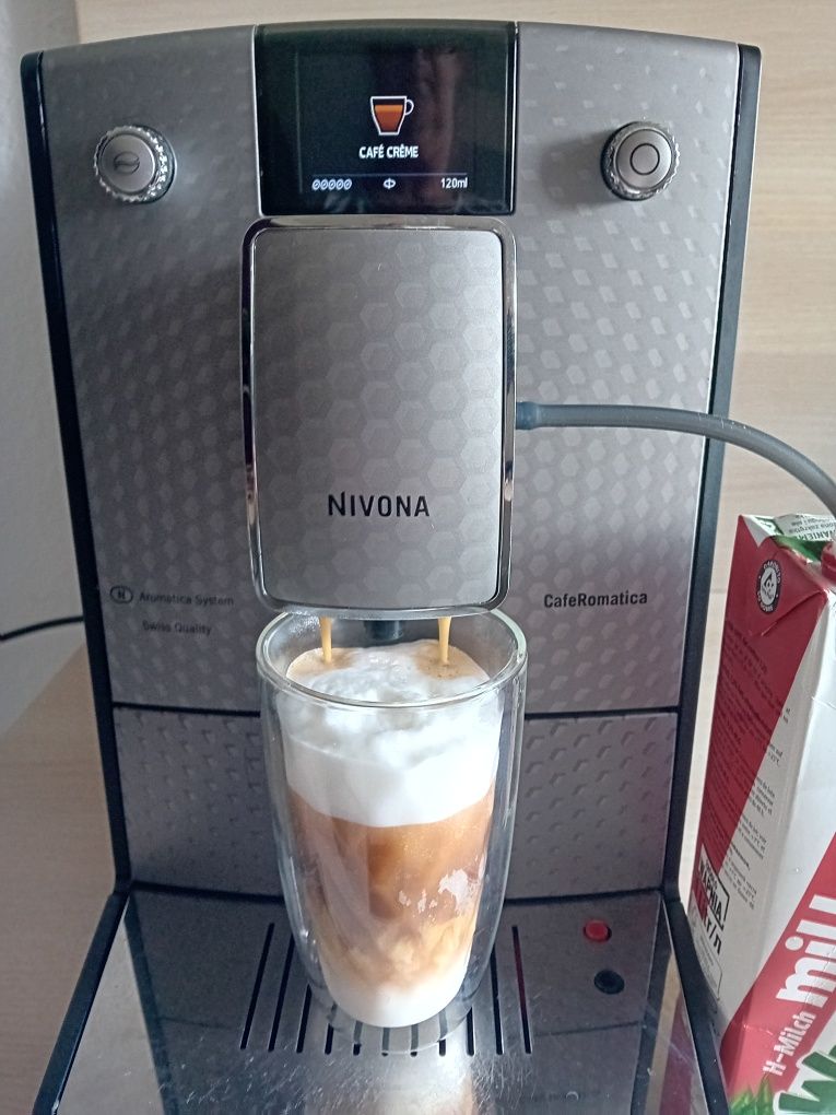 Ekspres ciśnieniowy Nivona CafeRomantika