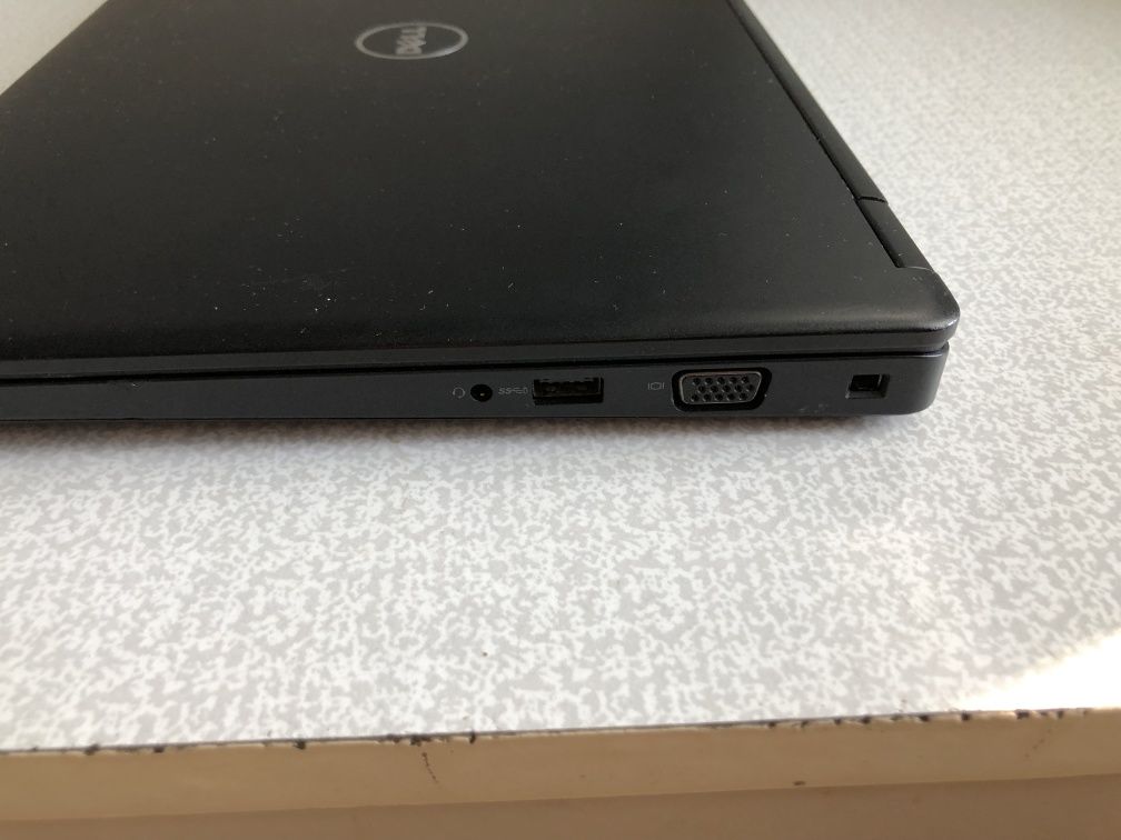 Ноутбук Dell 5480 i7-7820HQ NVIDIA 930MX Ram 8 ssd 256