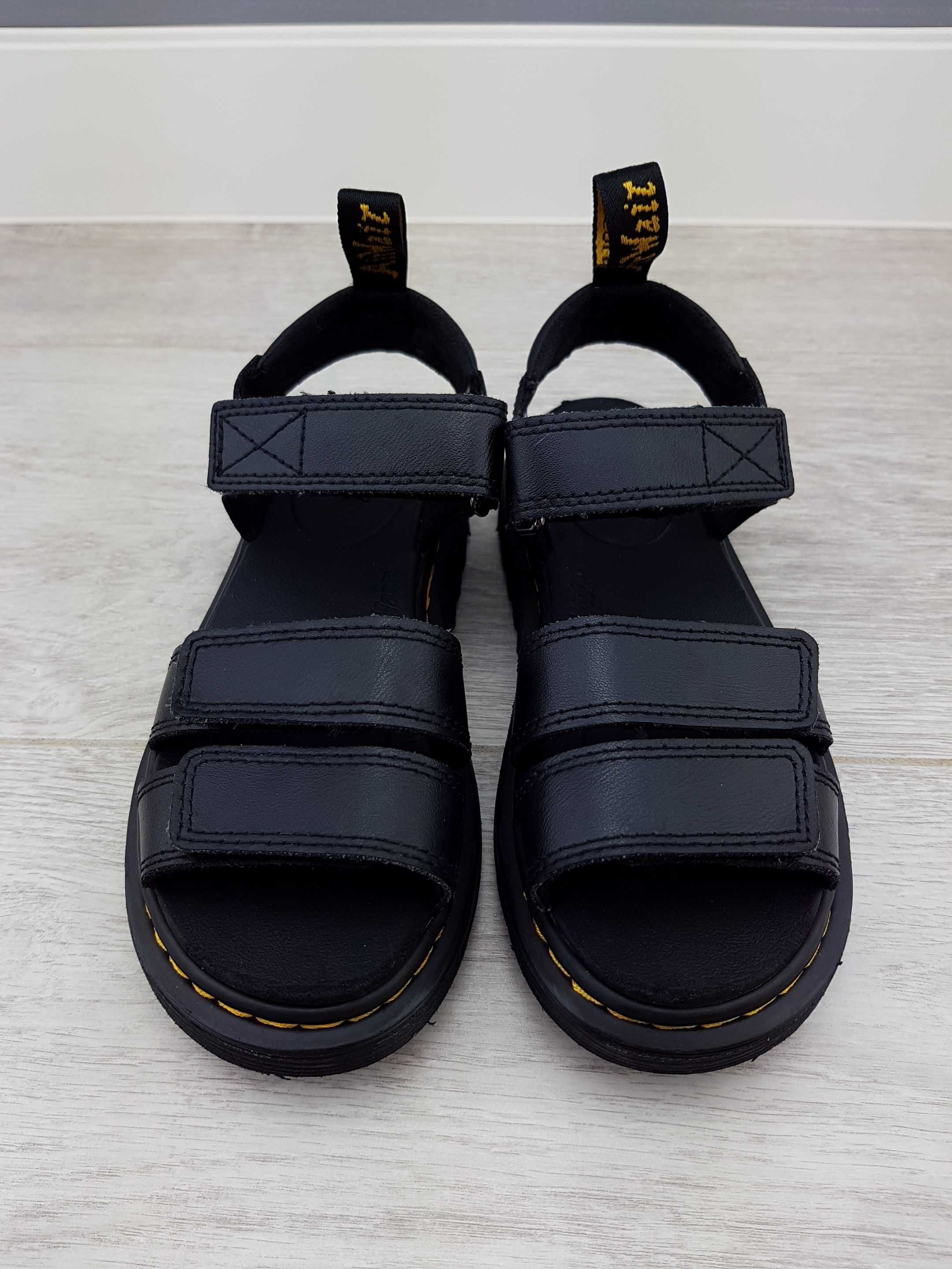 Дитячі босоніжки сандалі Dr. Martens оригінал р. 32