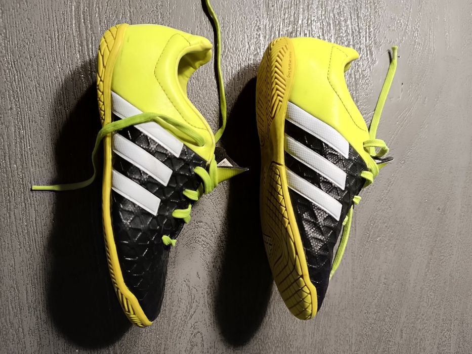 Buty sportowe dziecięce Adidas rozmiar 32