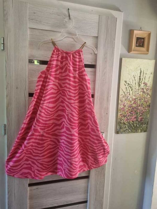 Sukienka na łańcuszku