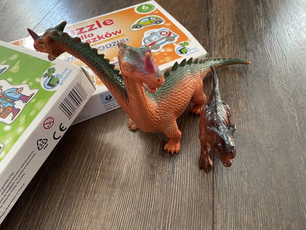 Paka zabawek dinozaury puzzle magnesy książki Bing