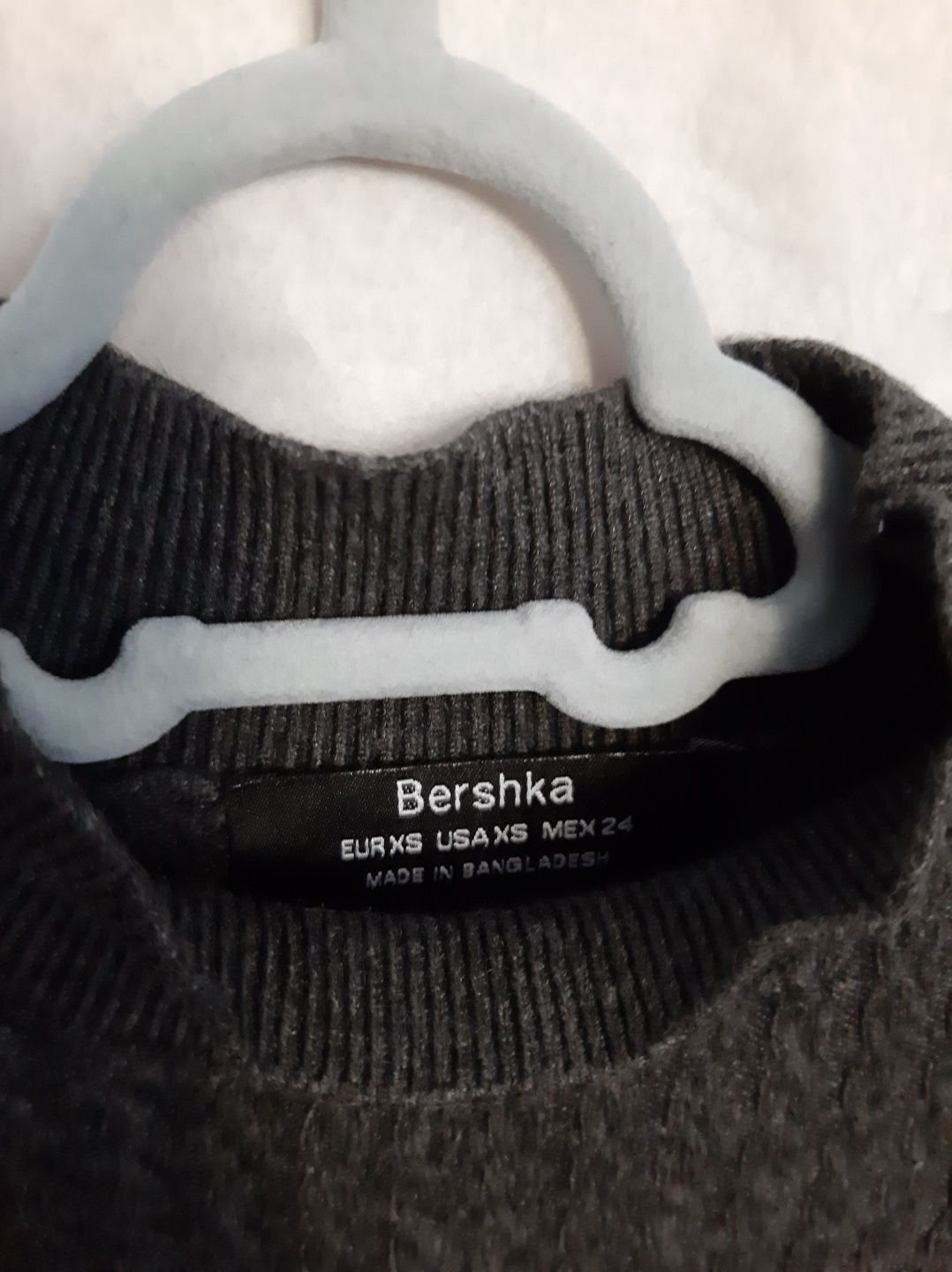 Гольф с длинными рукавами Bershka