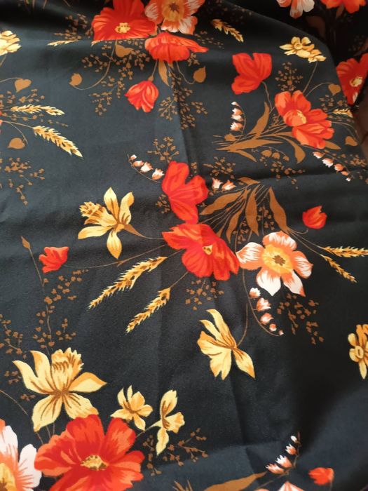 Отрезы тканей из домашнего шкафа