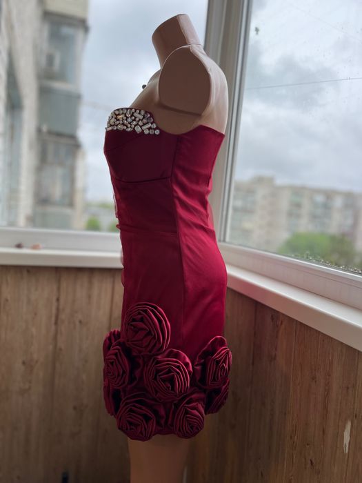 Продам випускну сукню