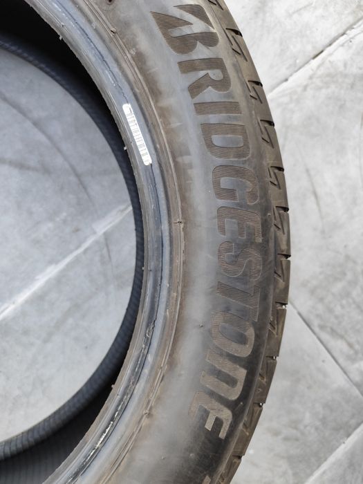 Pneus 215/55r18 Bridgestone Turanza T 005 75% piso