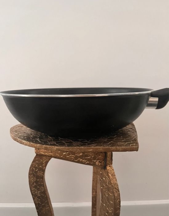 TEFAL nowa głęboka patelnia (garnek, pokrywka, akcesoria kuchenne)