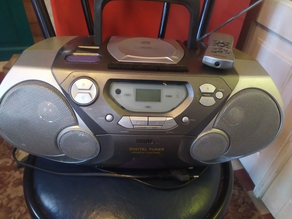 Магнитофон Phillips