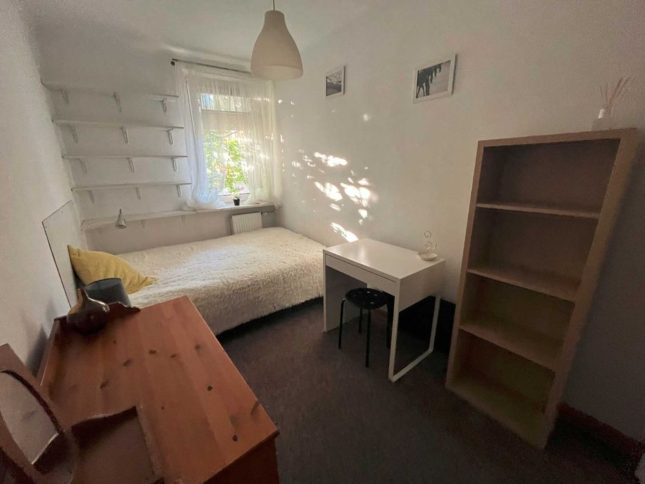 wynajmę pokój z balkonem 1 os. Metro Młynów 600 mkw BEZPOŚREDNIO