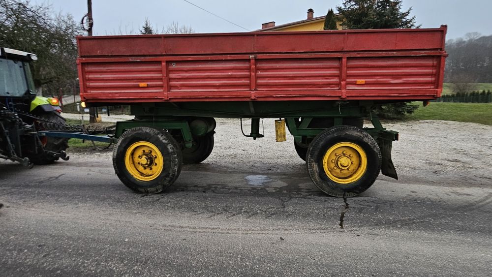 Przyczepa  d 55 . 6T rolnicza