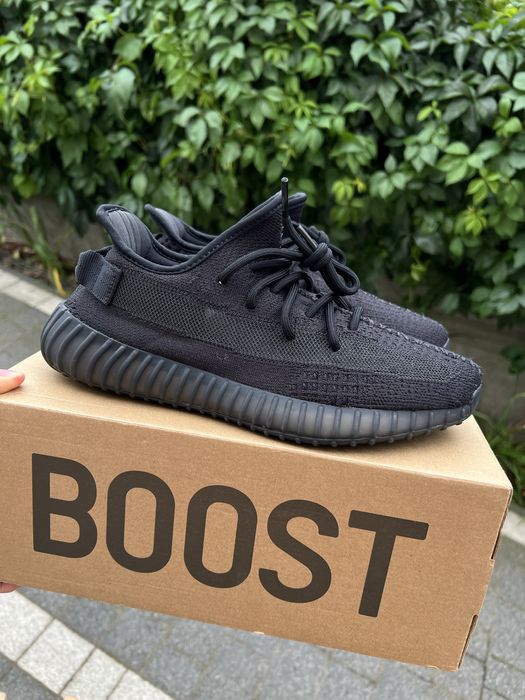 Adidas Yeezy Boost 350 V2 Onyx sneakersy niskie czarne 41 1/3