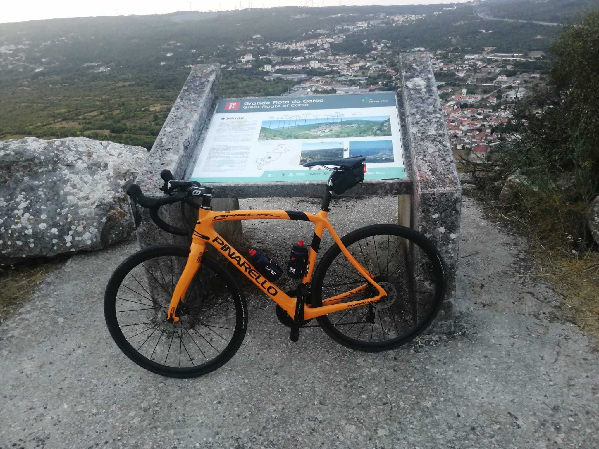 Bike de estrada Pinarello Angliru