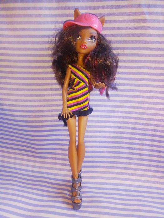 Куклы Барби и MonsterHigh