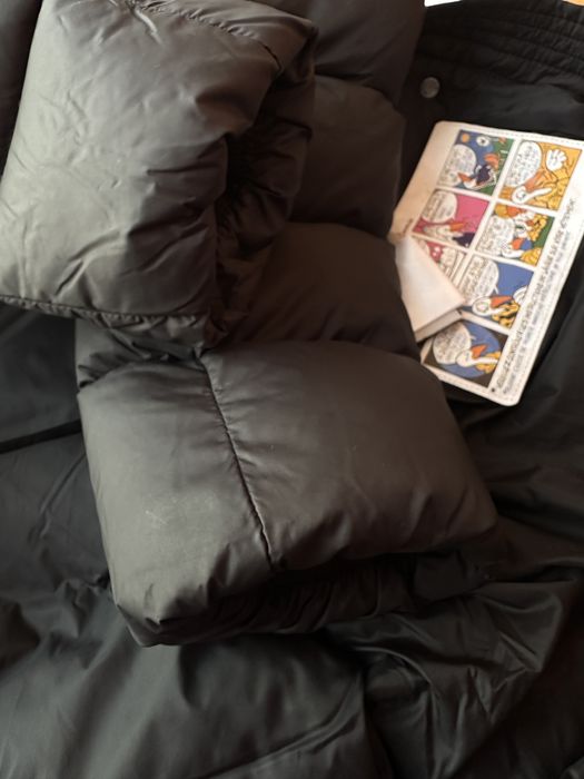 Жіночий чорний довгий пуховик moncler з хутром на капюшоні ,3