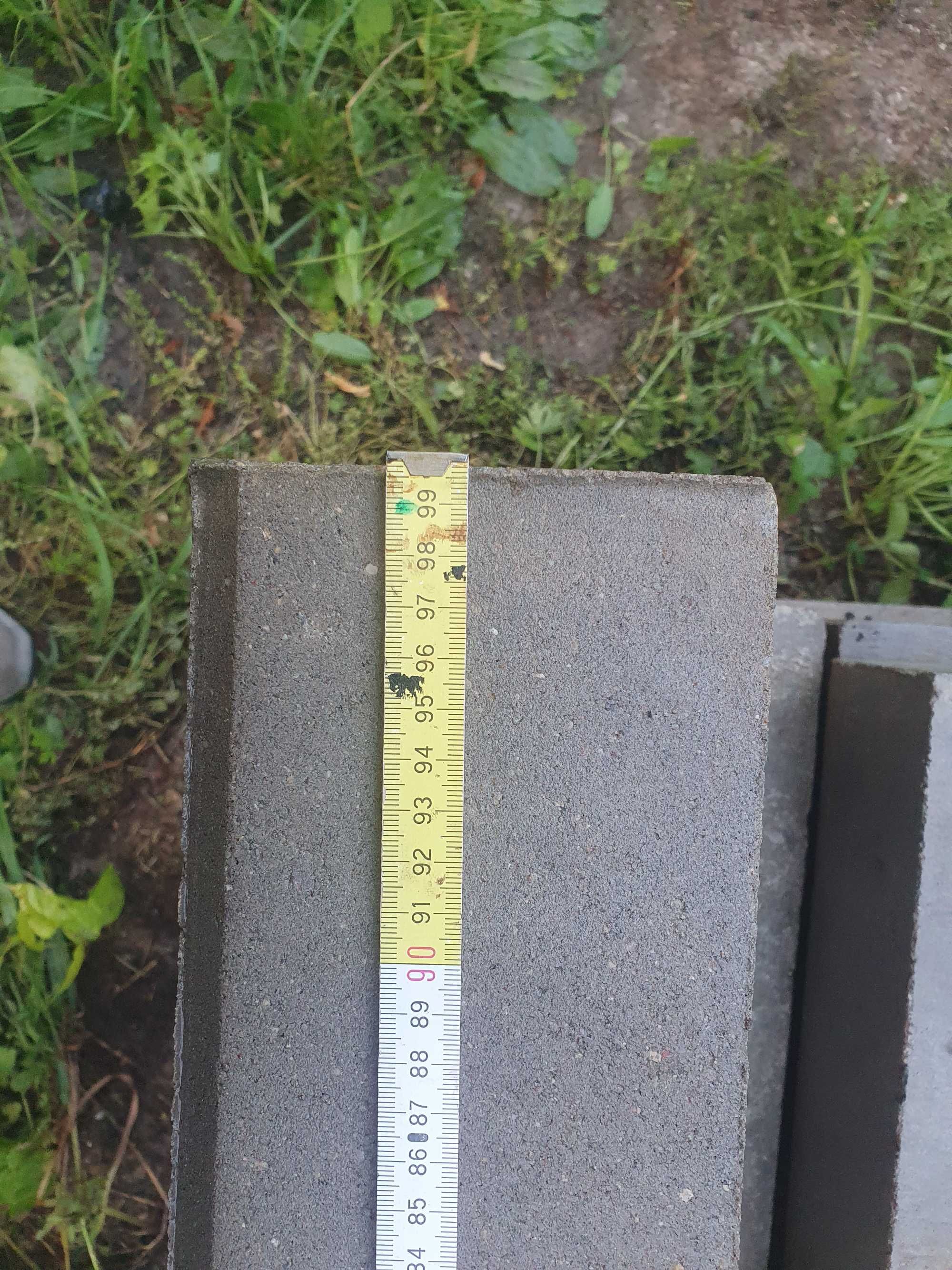 Bloczek betonowy
