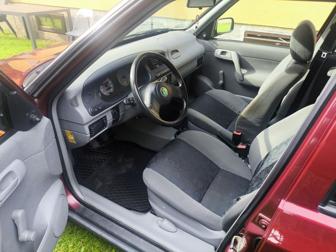 Skoda Felicia II Hatchback 1.6 75KM 55kW 1999r