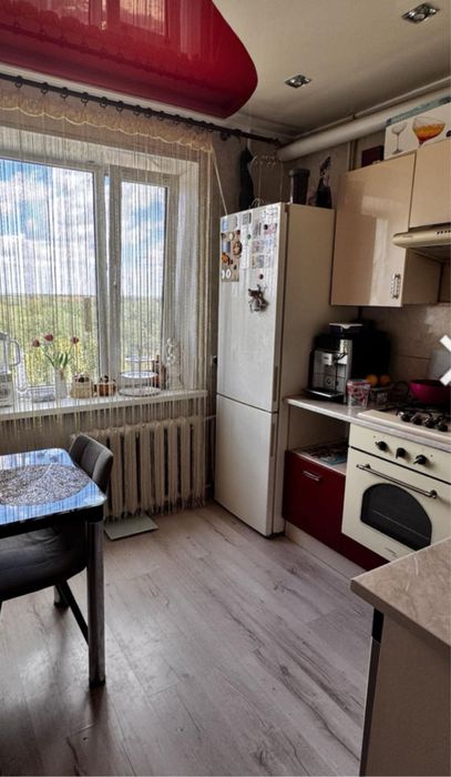 Продам  2 кім. квартиру Лівий берег Камянське