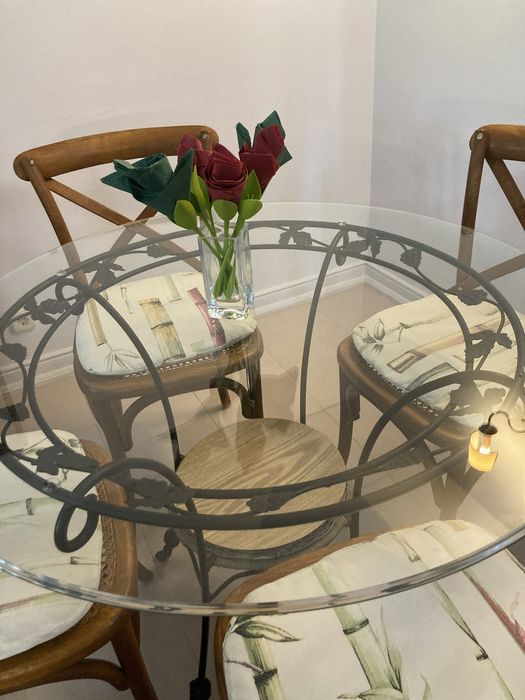 Mesa de jantar tampo de vidro sem nenhum defeito