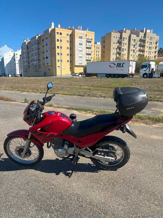 Honda NX4 Adventure como nova
