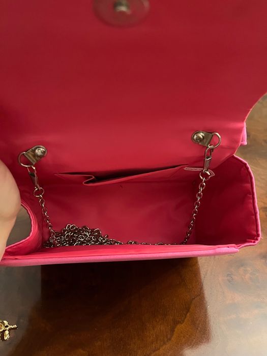 Bolsa em cetim rosa