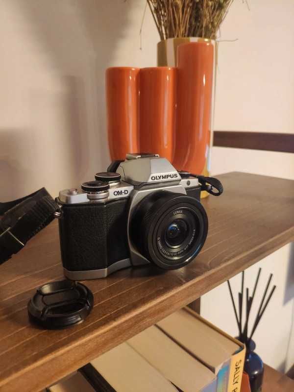 Olympus OM-D E-M10 Mk1 Mirrorless Camera