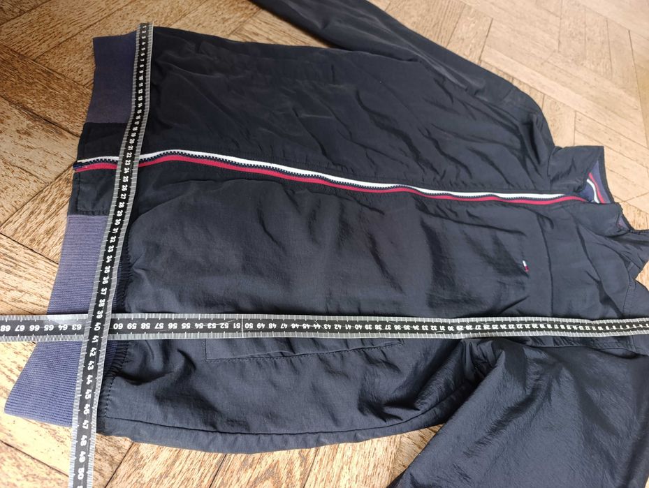 Tommy Hilfiger piękną kurtka męska lekka rozmiar L czarna
