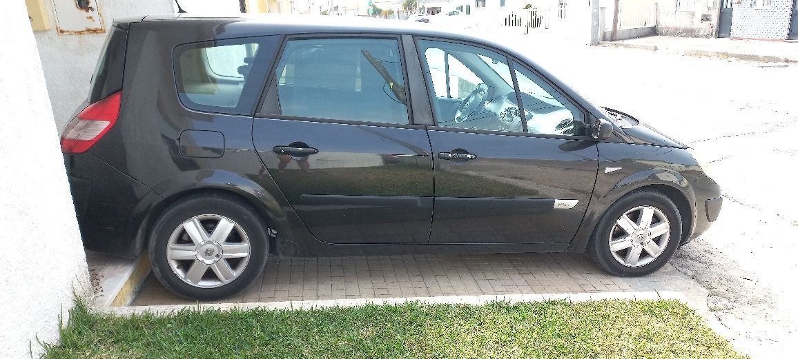 Carrinha de 7 lugares