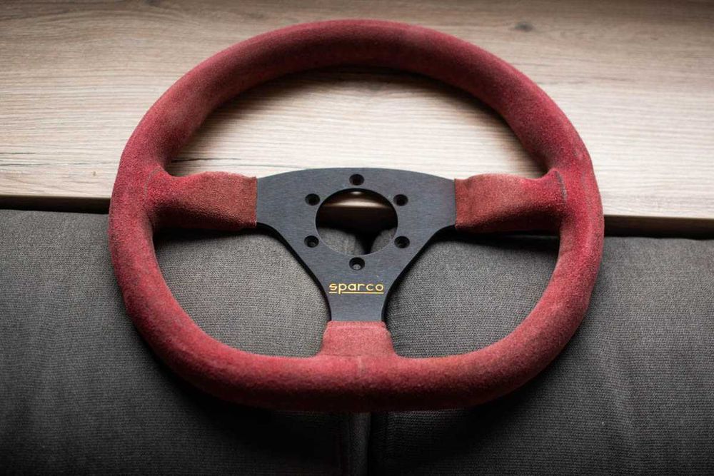 oryginalna kierownica zamszowa SPARCO 330mm (omp sabelt nardi)